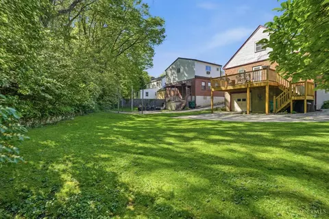Exterior - 667 Overlook Ave, Cincinnati, OH 45238 photo 8 of 17