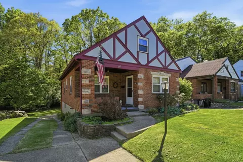Exterior - 667 Overlook Ave, Cincinnati, OH 45238 photo 2 of 17