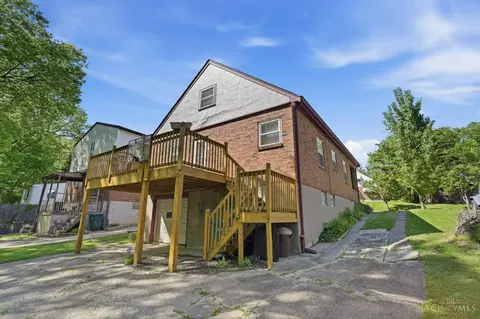 Exterior - 667 Overlook Ave, Cincinnati, OH 45238 photo 5 of 17