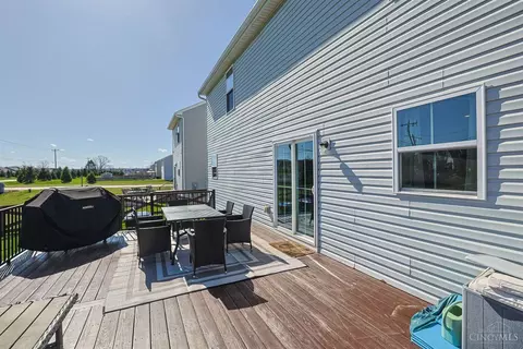 Exterior - 1484 Deters Dr, Harrison, OH 45030 photo 7 of 9