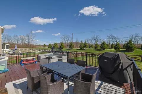 Exterior - 1484 Deters Dr, Harrison, OH 45030 photo 3 of 9