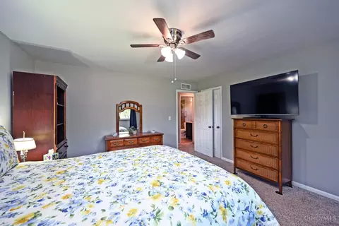Bedroom - 4699 Blue Jacket Rd, Cincinnati, OH 45244 photo 6 of 8