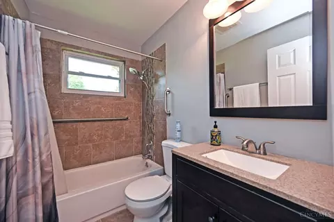 Bath - 4699 Blue Jacket Rd, Cincinnati, OH 45244 photo 2 of 2
