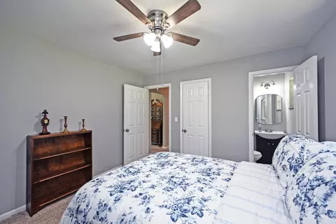 Bedroom - 4699 Blue Jacket Rd, Cincinnati, OH 45244 photo 3 of 8