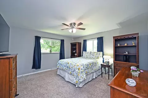 Bedroom - 4699 Blue Jacket Rd, Cincinnati, OH 45244 photo 4 of 8