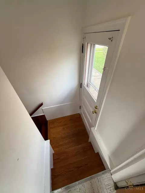 Entry Way - 332 Ingram Rd, Cincinnati, OH 45218 photo 3 of 4
