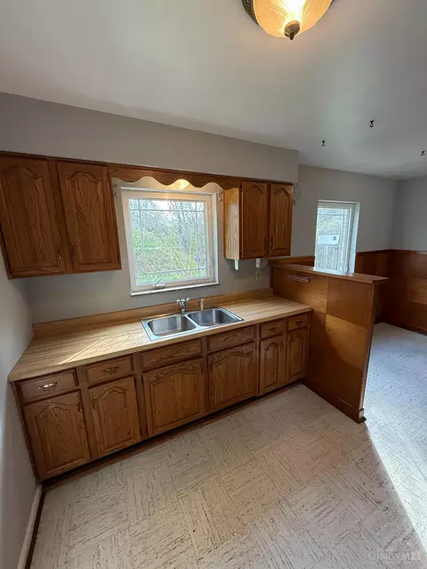 Kitchen - 332 Ingram Rd, Cincinnati, OH 45218 photo 1 of 4