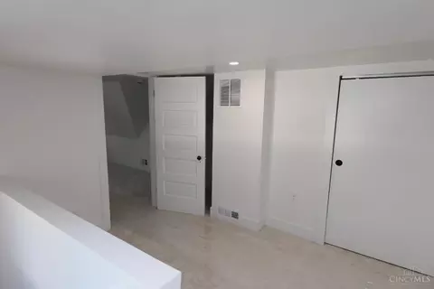 Bedroom - 2717 Arbor Ave, Cincinnati, OH 45209 photo 8 of 8