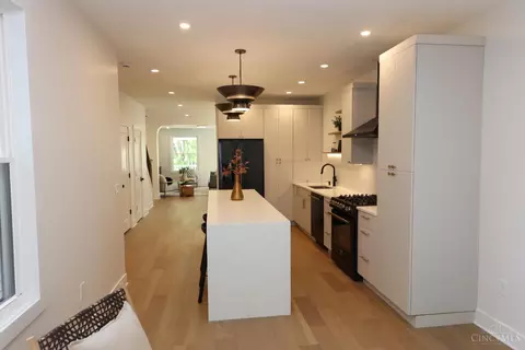 Kitchen - 2717 Arbor Ave, Cincinnati, OH 45209 photo 3 of 4
