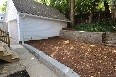 Exterior - 2717 Arbor Ave, Cincinnati, OH 45209 photo 4 of 5