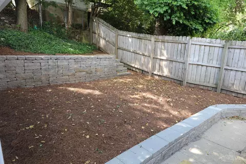 Exterior - 2717 Arbor Ave, Cincinnati, OH 45209 photo 2 of 5