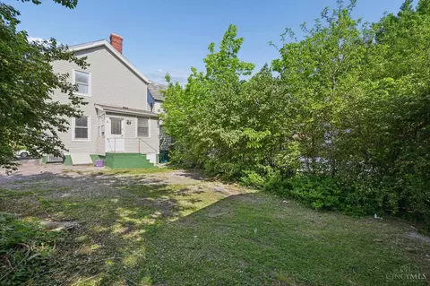 Exterior - 3336 Graydon Ave, Cincinnati, OH 45207 photo 5 of 7