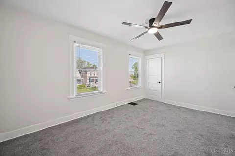 Bedroom - 3336 Graydon Ave, Cincinnati, OH 45207 photo 3 of 6