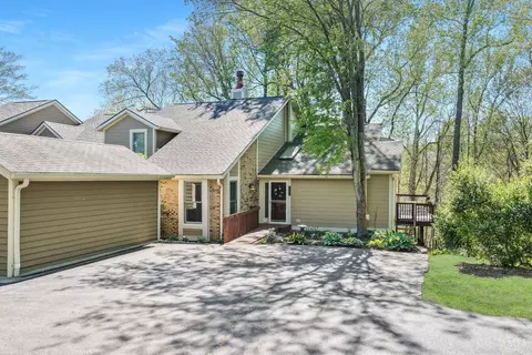 11831 Vaukvalley Ln, Cincinnati, OH 45249
