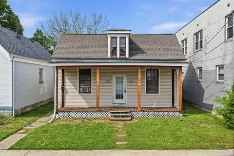 306 Vine St, Reading, OH 45215