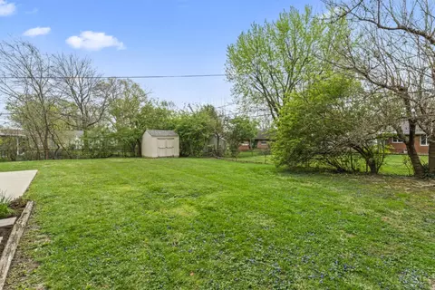 Exterior - 1108 Pepper Hill Dr, Kettering, OH 45429 photo 5 of 7