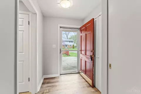 Entry Way - 1108 Pepper Hill Dr, Kettering, OH 45429 photo 4 of 4