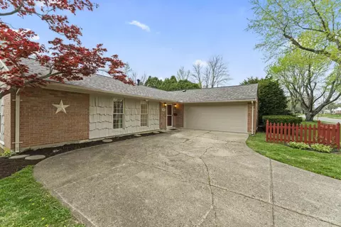 Exterior - 1108 Pepper Hill Dr, Kettering, OH 45429 photo 2 of 7