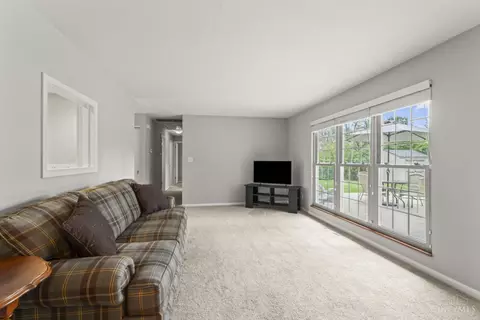 Living - 1108 Pepper Hill Dr, Kettering, OH 45429 photo 2 of 3