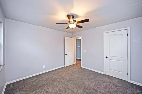 Bedroom - 1378 Adams Rd, Mount Healthy, OH 45231 photo 3 of 7