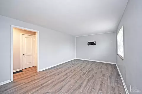 Living - 1378 Adams Rd, Mount Healthy, OH 45231 photo 2 of 5