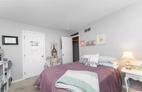 Bedroom - 4555 Brown Ave, Blue Ash, OH 45242 photo 1 of 2
