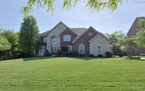 3328 Riverside Dr, Mason, OH 45040