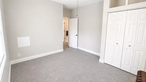 Bedroom - 765 Mcmakin Ave, Cincinnati, OH 45232 photo 3 of 5