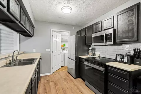 Kitchen - 3318 Emerald Lakes Dr, Cincinnati, OH 45211 photo 1 of 1