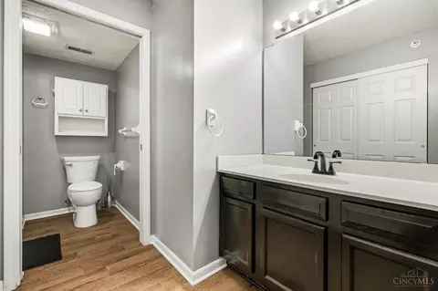 Bath - 3318 Emerald Lakes Dr, Cincinnati, OH 45211 photo 1 of 2