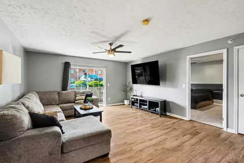 Living - 3318 Emerald Lakes Dr, Cincinnati, OH 45211 photo 1 of 1