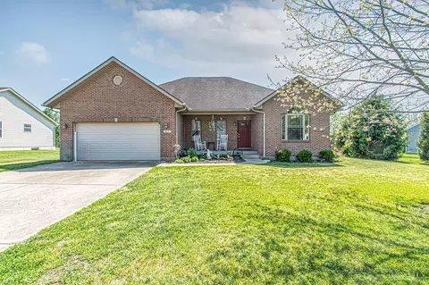 8037 Timberwind Trl, Franklin, OH 45005