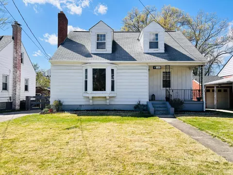 7905 Plainfield Rd, Deer Park, OH 45236