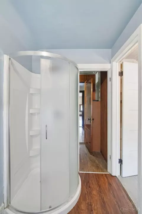 Entry Way - 1006 Lenox Pl, Cincinnati, OH 45229 photo 15 of 19