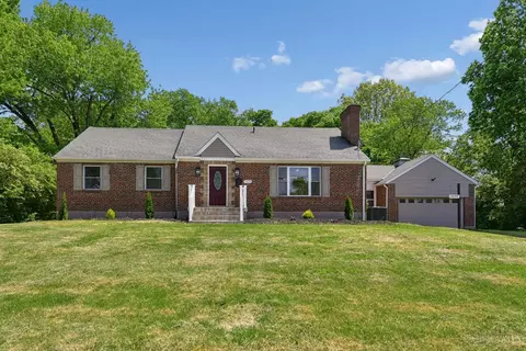 7474 Edgemont Rd, Cincinnati, OH 45237