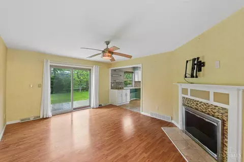 Living - 6516 Fields Ertel Rd, Cincinnati, OH 45249 photo 11 of 13
