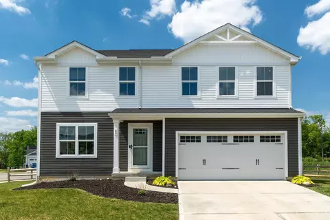 49 Cedarwood Dr, Amelia, OH 45102