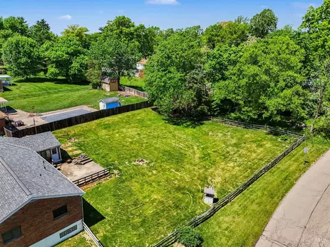 View/Area - 2032 Arrowood Pl, Cincinnati, OH 45231 photo 5 of 7