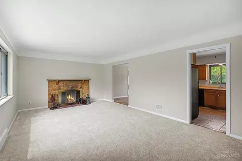 Living - 2032 Arrowood Pl, Cincinnati, OH 45231 photo 3 of 3