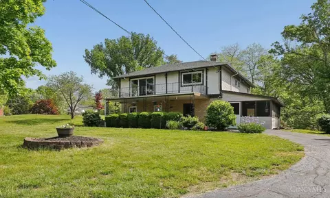 1005 Robin Hill Dr, New Richmond, OH 45157