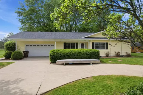 175 Montana Dr, Jackson Twp, OH 45171