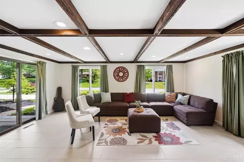 Living - 11025 Embassy Dr, Forest Park, OH 45240 photo 6 of 9