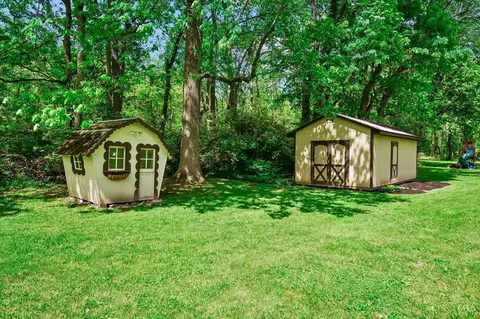 Exterior - 11025 Embassy Dr, Forest Park, OH 45240 photo 13 of 25