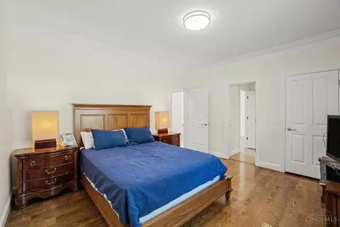 Bedroom - 580 Chaswil Dr, Cincinnati, OH 45255 photo 5 of 7