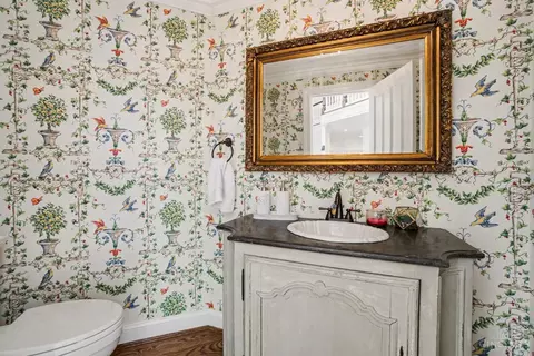 Bath - 580 Chaswil Dr, Cincinnati, OH 45255 photo 9 of 9