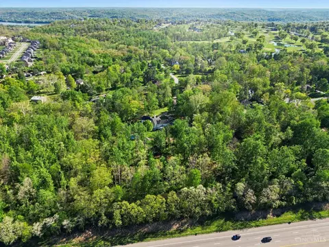 View/Area - 580 Chaswil Dr, Cincinnati, OH 45255 photo 7 of 10