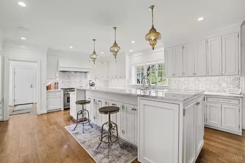 Kitchen - 580 Chaswil Dr, Cincinnati, OH 45255 photo 1 of 5
