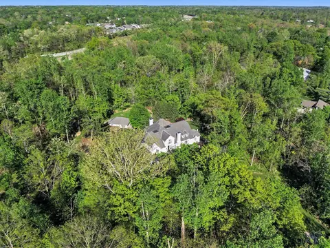 View/Area - 580 Chaswil Dr, Cincinnati, OH 45255 photo 5 of 10
