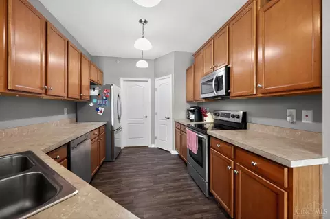 7615 Skyview Cir, Cincinnati, OH 45248 photo 13