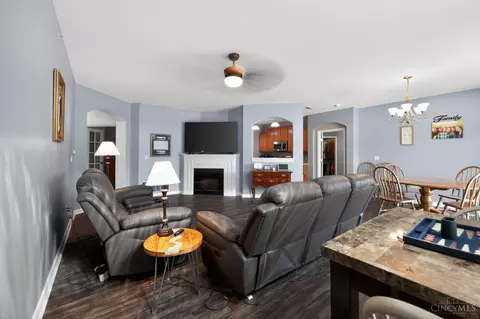 7615 Skyview Cir, Cincinnati, OH 45248 photo 6